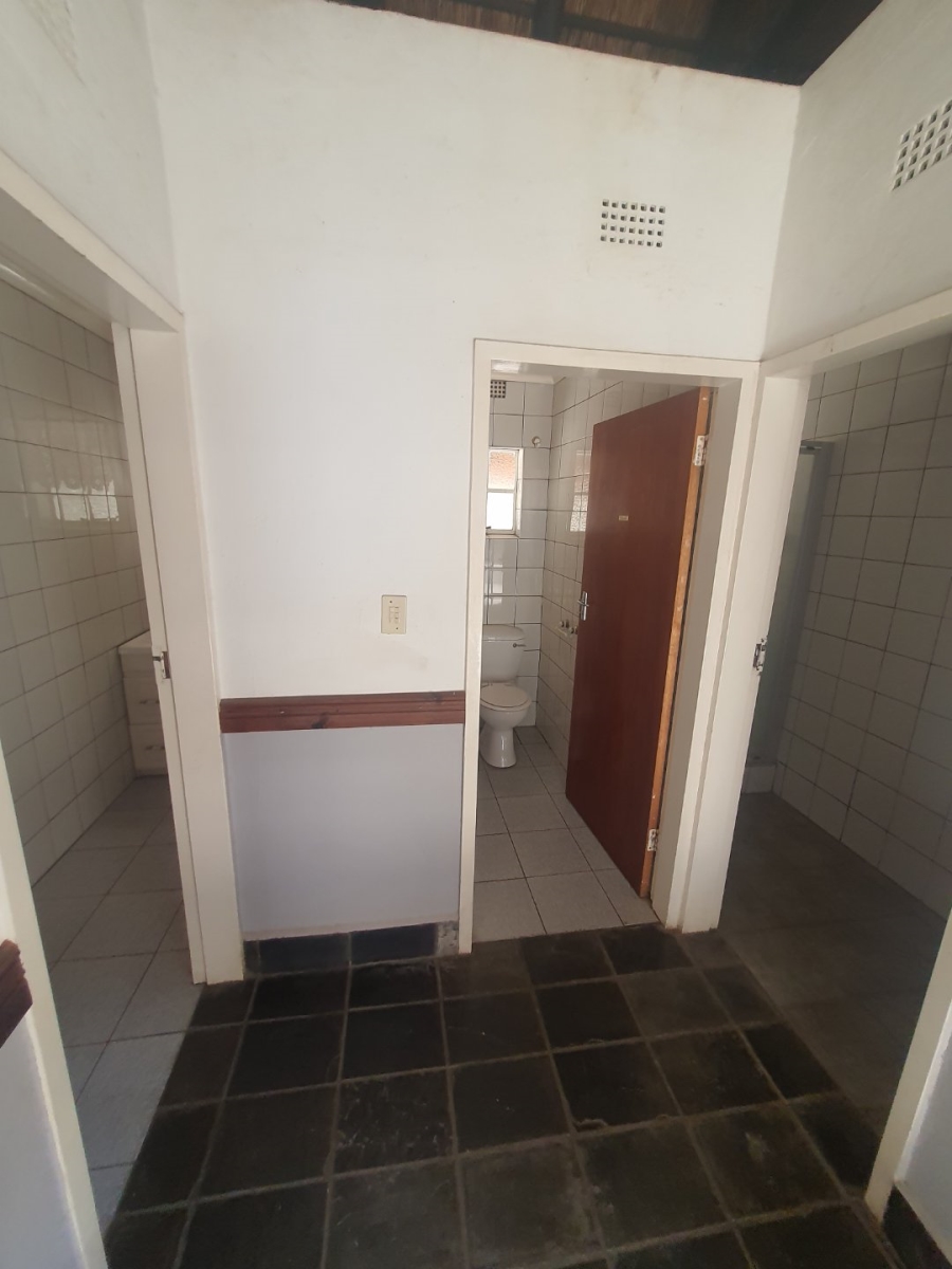 To Let 5 Bedroom Property for Rent in Zandfontein A H North West